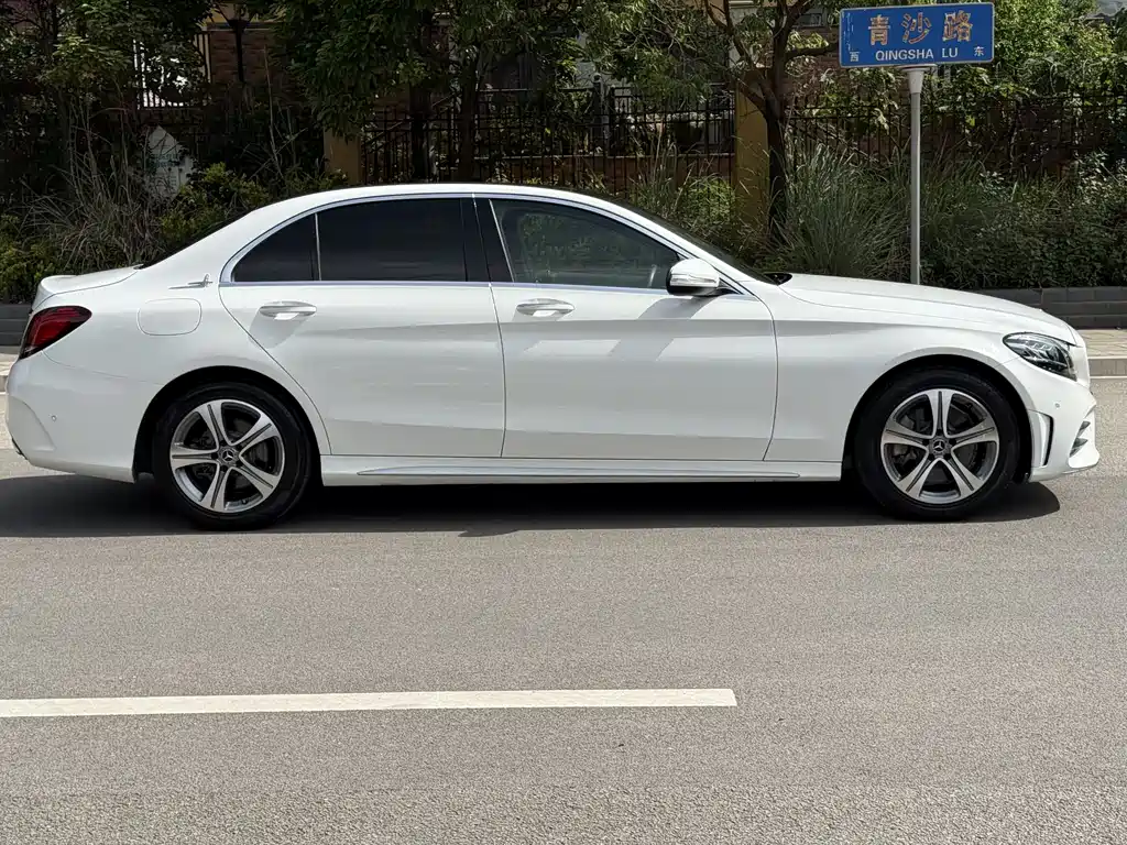 Mercedes-Benz C-Class 2019 facelift C 260 L sports version купить на сайте DeffCars