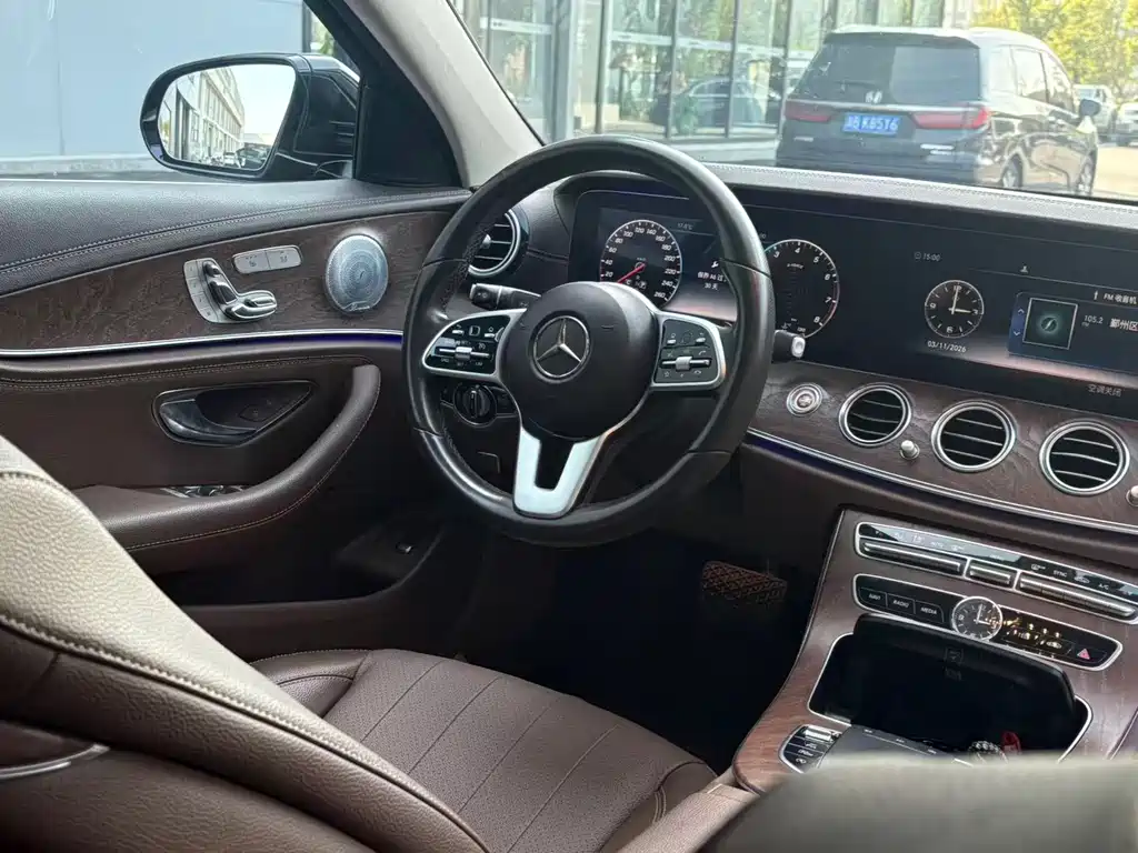 Mercedes-Benz E-Class 2017 E 300 L Luxury Model купить на сайте DeffCars
