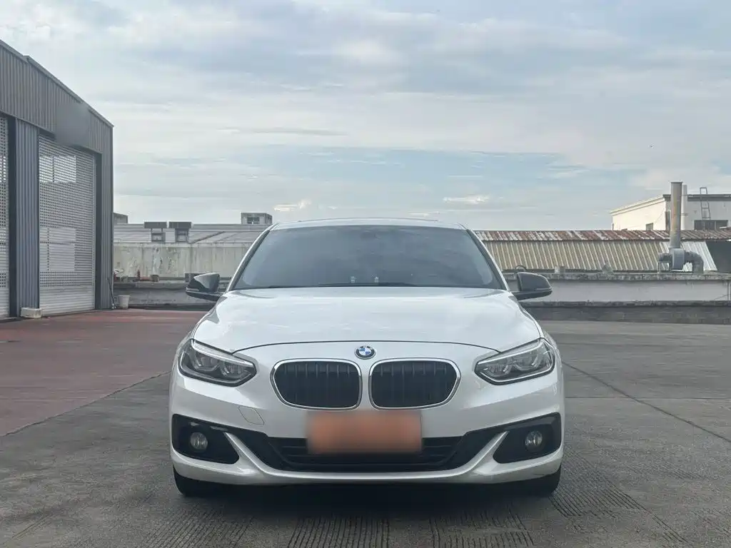 BMW 1 Series 2018 118i Sports купить на сайте DeffCars