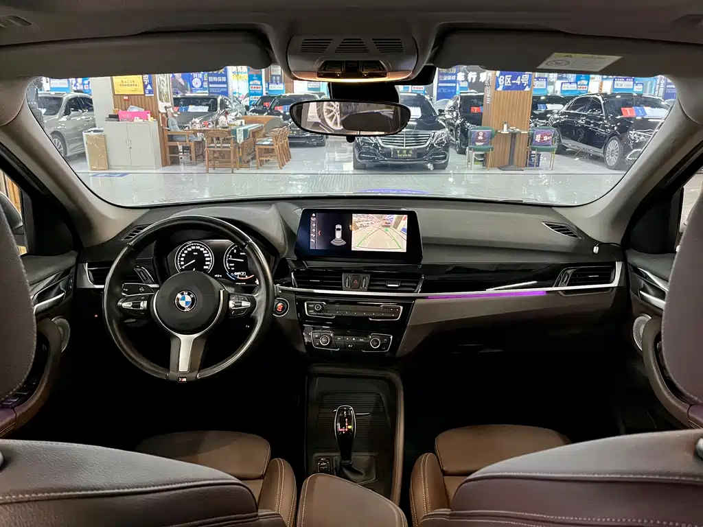 BMW X1 2021 sDrive25Li Leading Model купить на сайте DeffCars