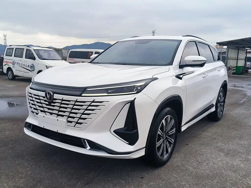 Changan CS75PLUS 2024 third generation championship version 1.5T smart driving and powerful model купить на сайте DeffCars