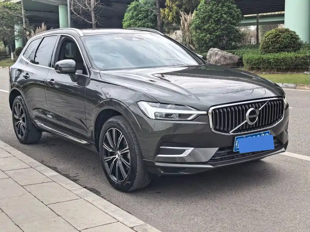 Volvo XC60 2021 T5 four-wheel drive Zhiyuan Deluxe Edition купить на сайте DeffCars