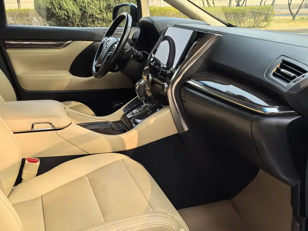 Wilfa 2021 Crown Dual Engine 2.5L HV Extreme Edition купить на сайте DeffCars