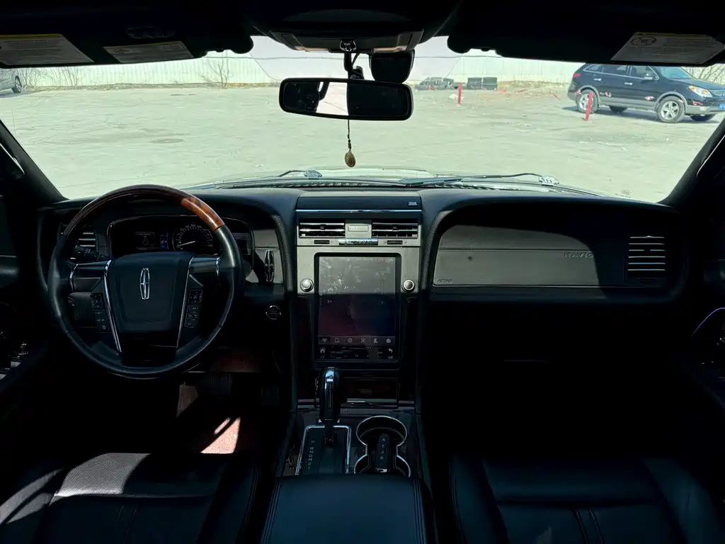Navigator 2017 3.5T AWD купить на сайте DeffCars