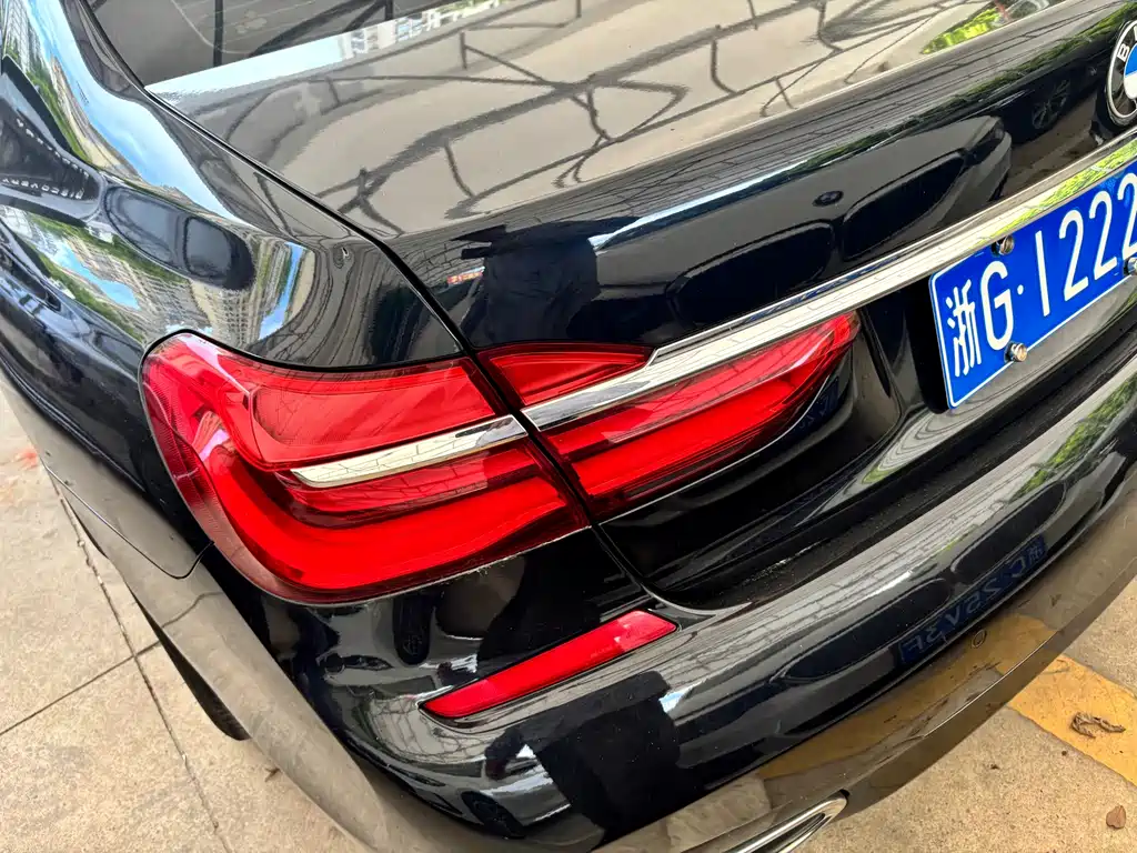 BMW 7 Series 2018 730Li Leading M Sports Package купить на сайте DeffCars