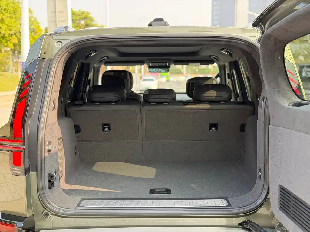 Warrior M817 2025 Pro купить на сайте DeffCars