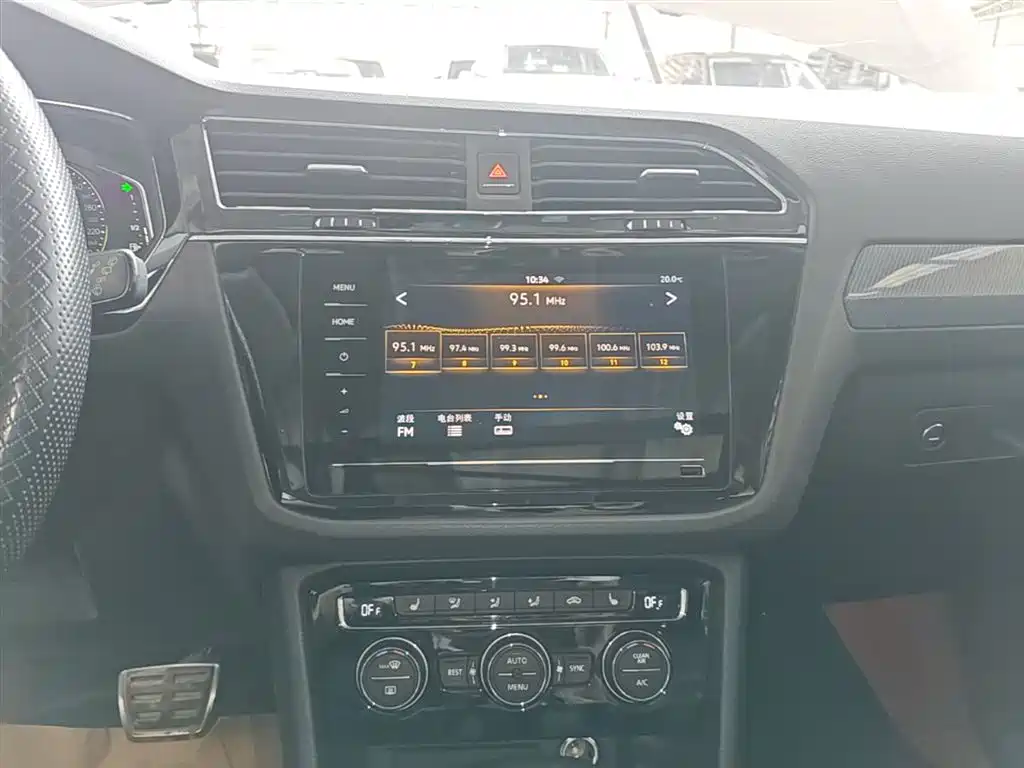 Tiguan L 2021 330TSI automatic two-wheel drive R-Line version купить на сайте DeffCars