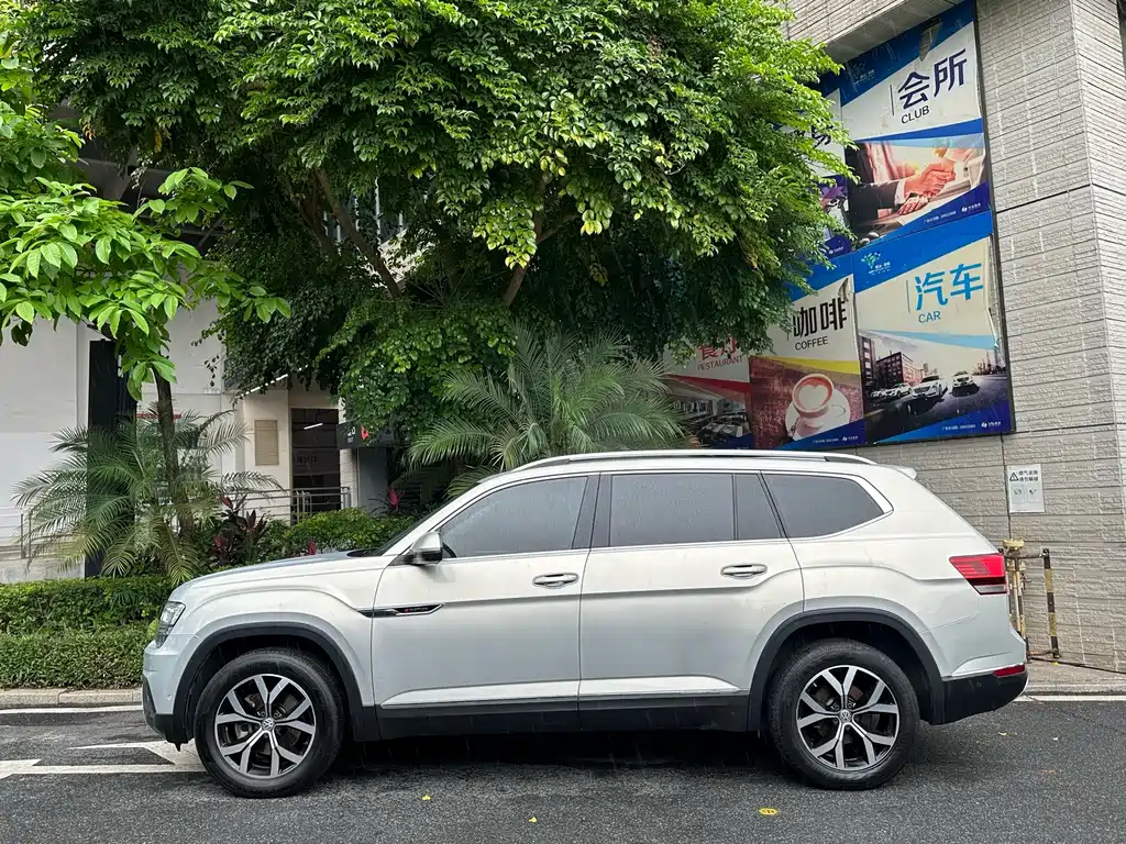 Touron 2019 380TSI four-wheel drive luxury version National VI купить на сайте DeffCars