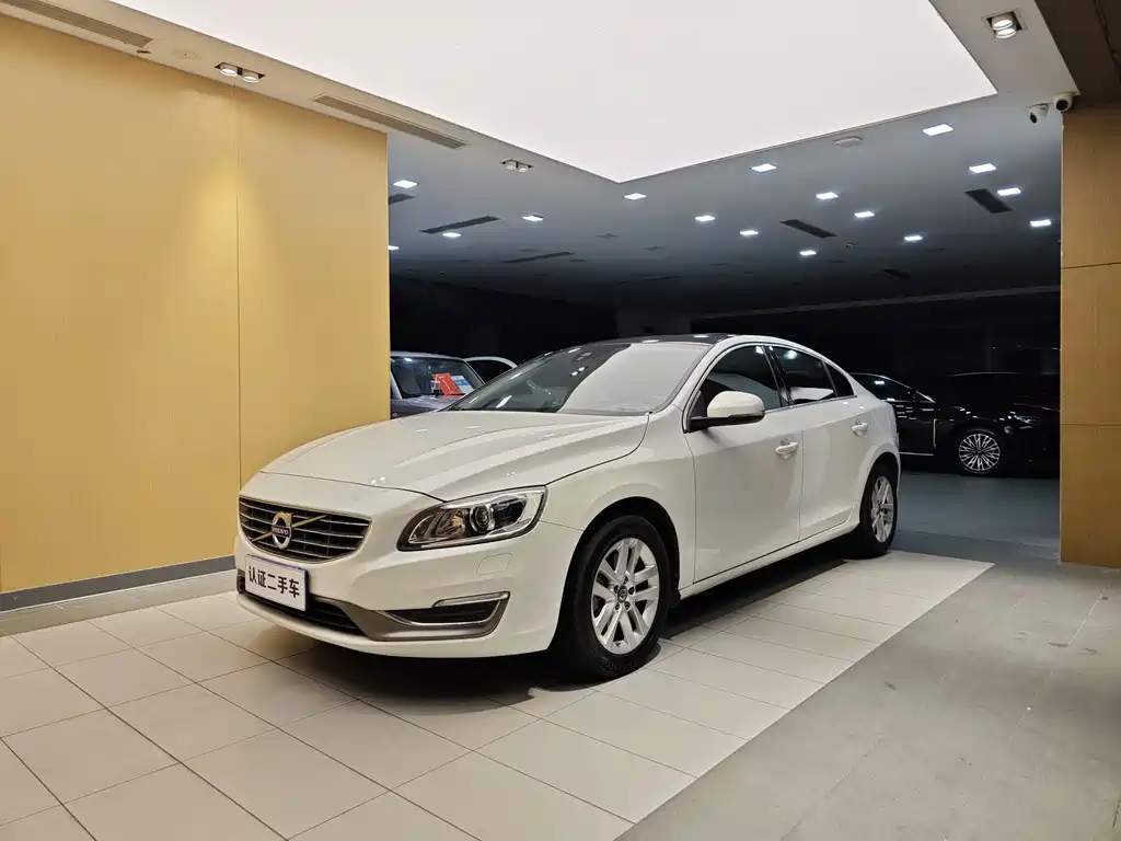 Volvo S60 2018 S60L T3 Smart Edition купить на сайте DeffCars