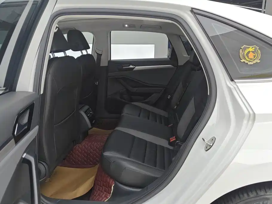2022 SAGITAR 280TSI DSG Flying Edition купить на сайте DeffCars