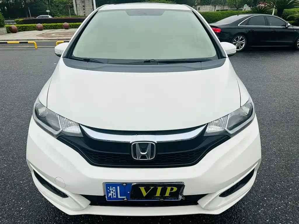 Fit 2018 1.5L CVT Comfort Sunroof Edition купить на сайте DeffCars