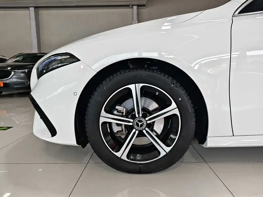 Mercedes-Benz A-Class 2024 facelift A 200 L fashionable model купить на сайте DeffCars