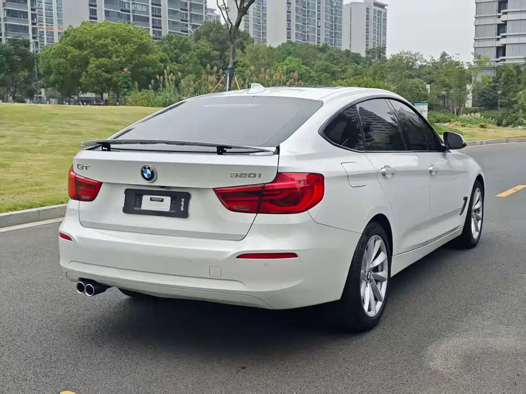 BMW 3 Series GT 2018 320i Fashion Model купить на сайте DeffCars