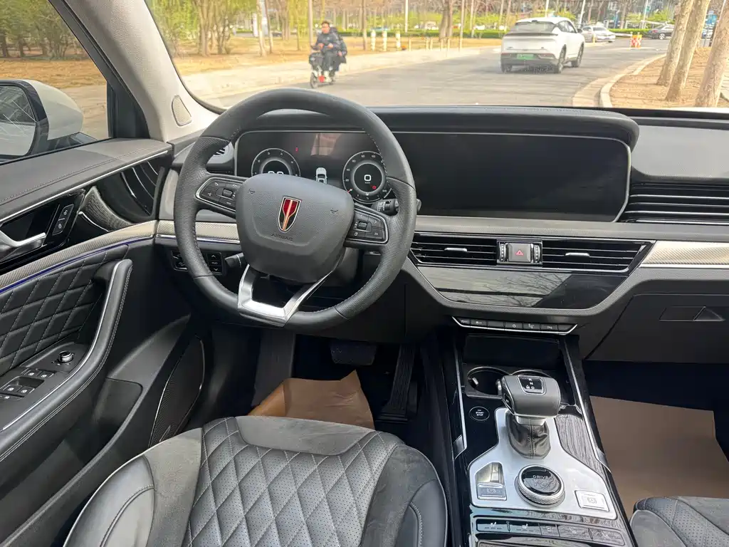 Hongqi HS5 2019 2.0T Zhilian Flagship Edition купить на сайте DeffCars
