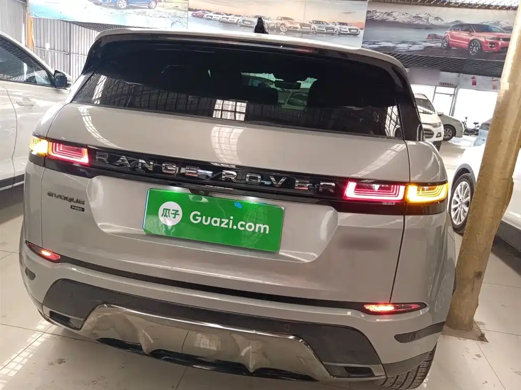 Range Rover Evoque 2022 Evoque L 249PS R-Dynamic Deluxe Edition купить на сайте DeffCars