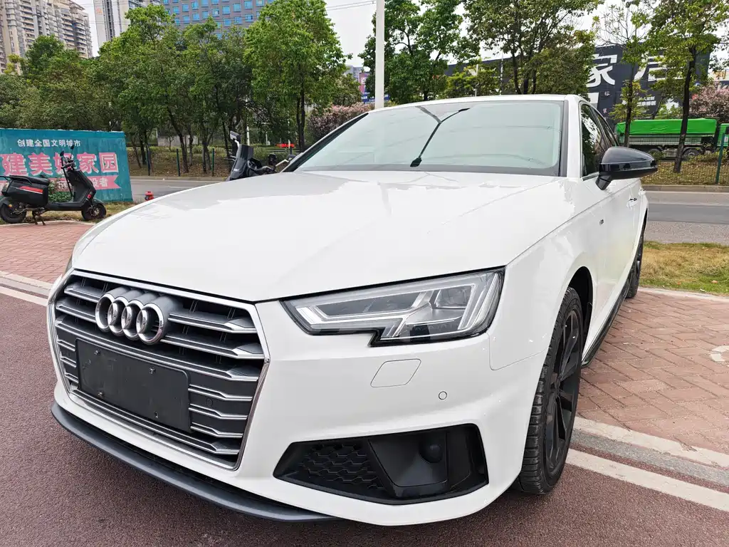 Audi A4L 2019 45 TFSI quattro personalized sports version National V купить на сайте DeffCars
