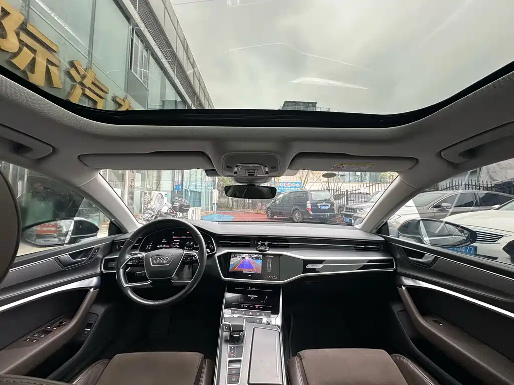 Audi A7L 2024 45TFSI S-line Dream Building Liquid Crystal Package купить на сайте DeffCars