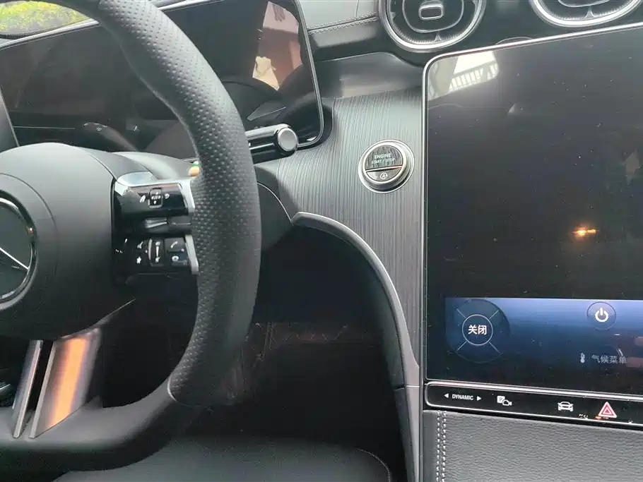 Mercedes-Benz C-Class 2024 facelift three C 260 L sports version купить на сайте DeffCars