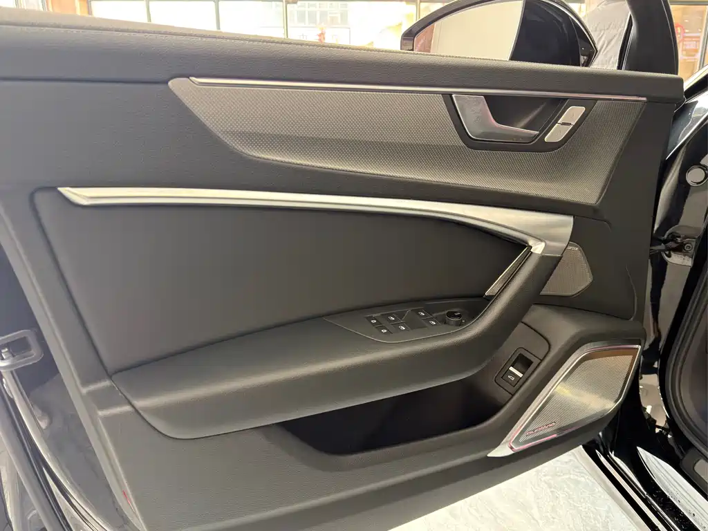 Audi A6L 2021 40 TFSI luxury and dynamic model купить на сайте DeffCars