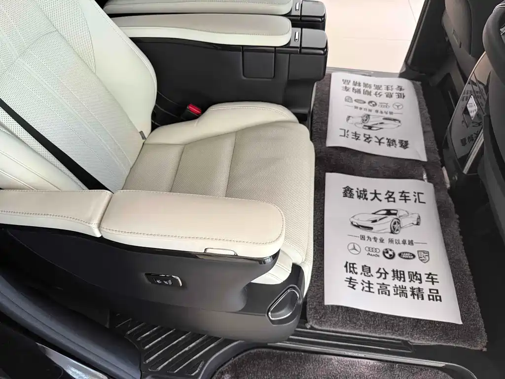 Lexus LM 2020 300h seven-seater elegant version купить на сайте DeffCars