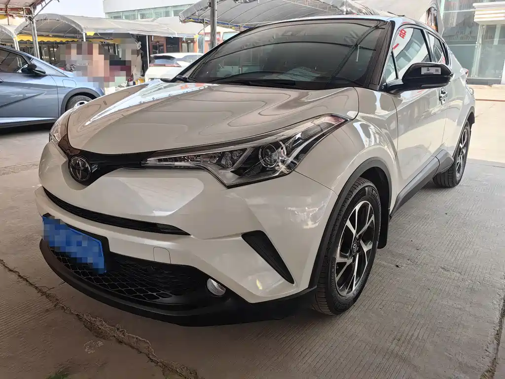 Toyota C-HR 2021 2.0L Luxury Edition купить на сайте DeffCars