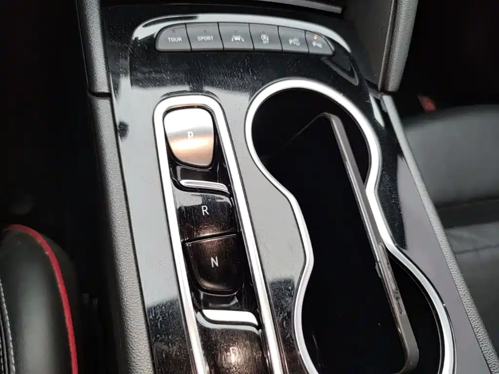 Regal 2020 GS 28T Premium Model купить на сайте DeffCars