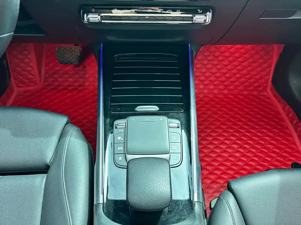 Mercedes-Benz GLB 2021 GLB 200 Dynamic купить на сайте DeffCars