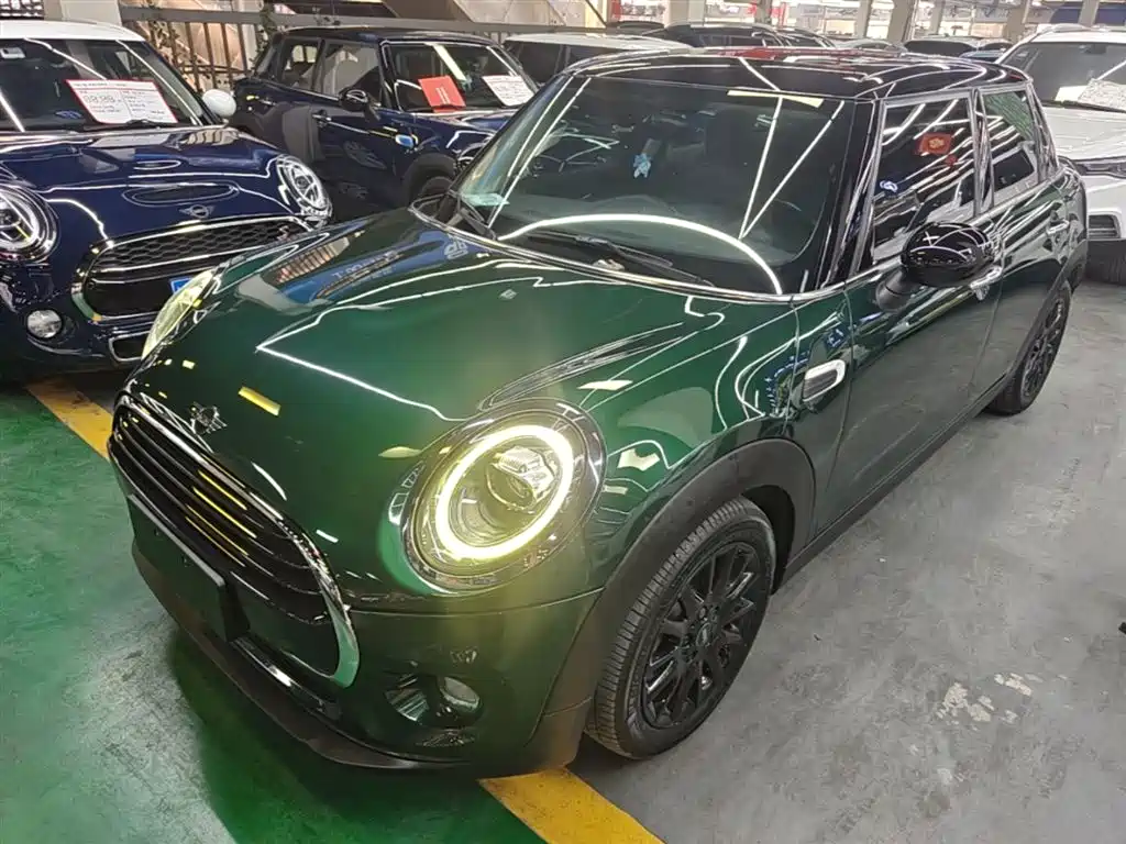 MINI 2018 1.5T COOPER Classic Five-Door Edition купить на сайте DeffCars