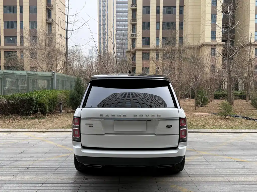 Range Rover 2022 3.0 L6 400PS Honor Creation Extended Edition купить на сайте DeffCars