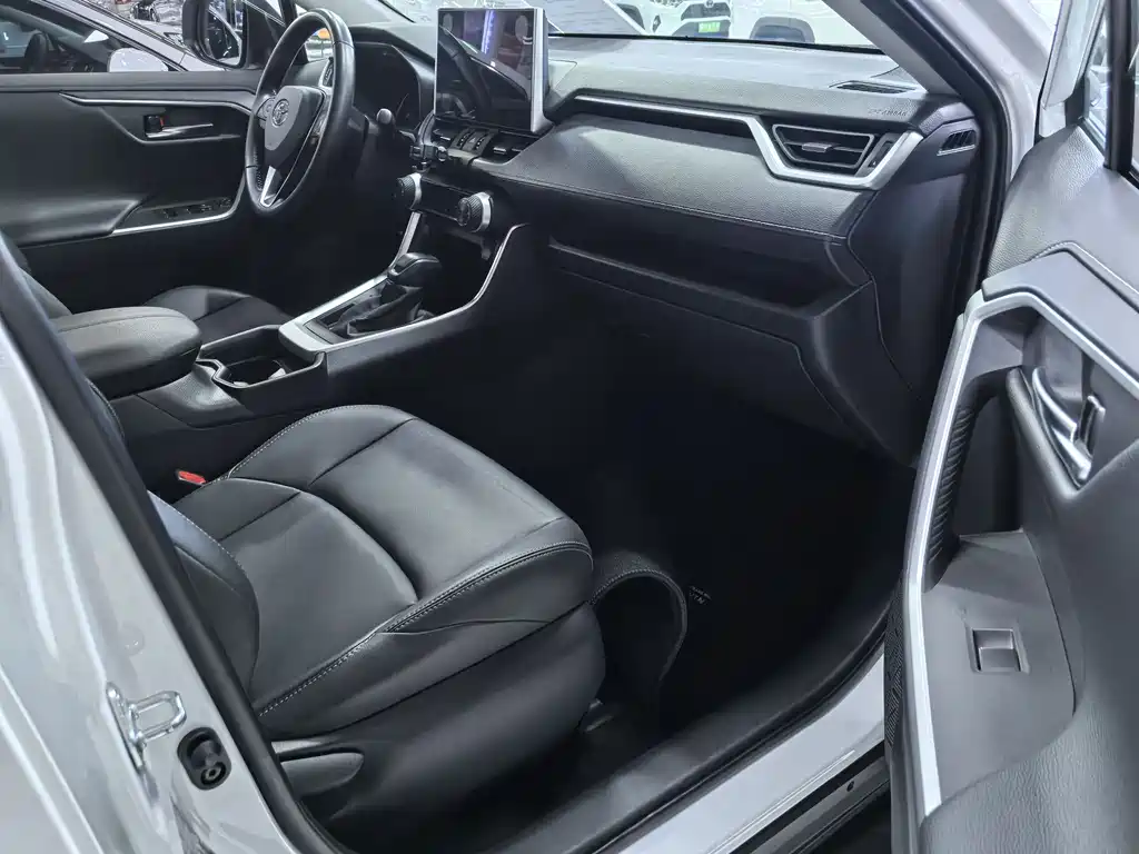 Wilanda 2022 2.0L CVT two-wheel drive luxury version купить на сайте DeffCars