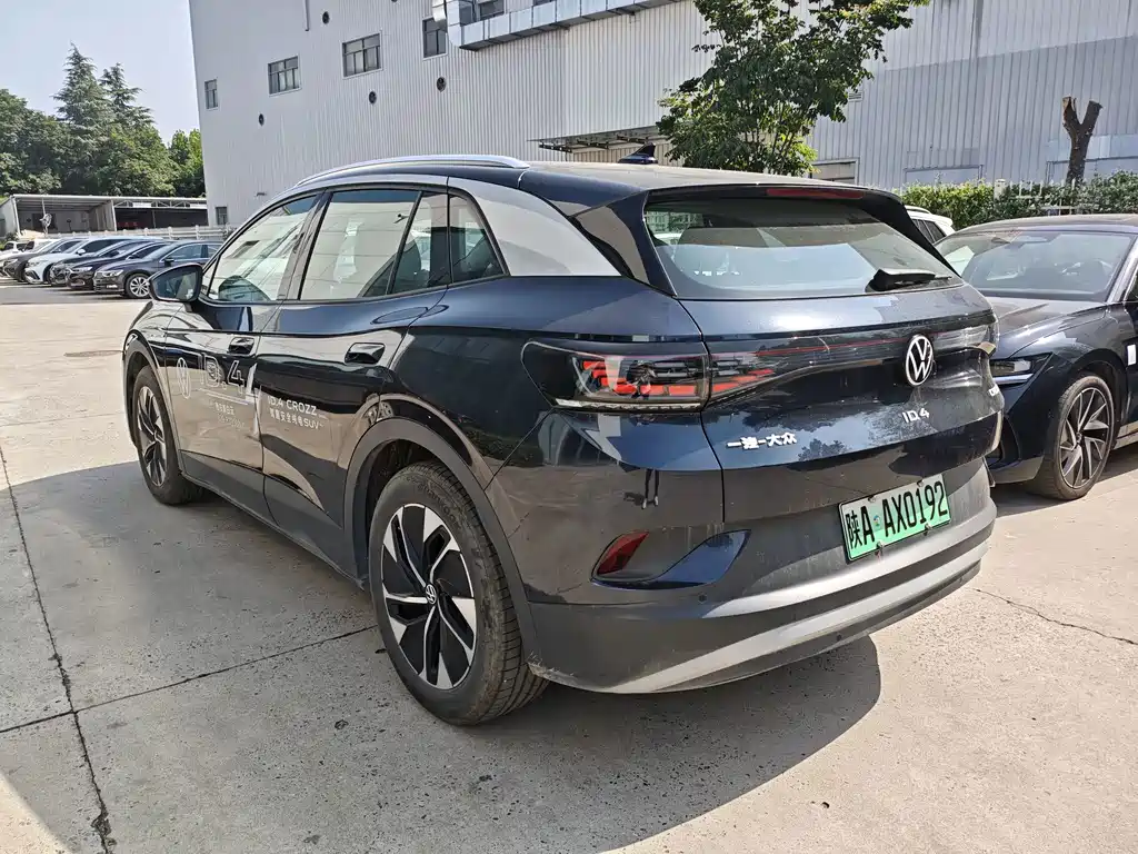 ID.4 CROZZ 2024 pure limited edition купить на сайте DeffCars