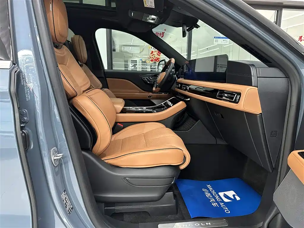 Aviator 2024 3.0T V6 four-wheel drive Presidential Edition six seats купить на сайте DeffCars