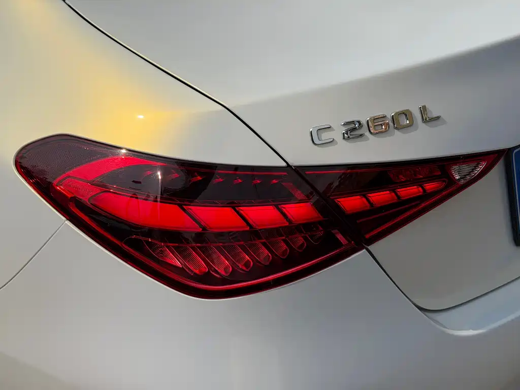 Mercedes-Benz C-Class 2024 facelift C 260 L sports version купить на сайте DeffCars