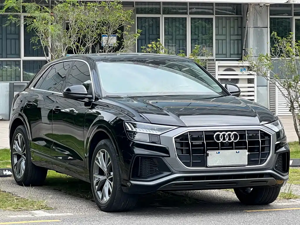 Audi Q8 2023 55 TFSI luxury and dynamic model купить на сайте DeffCars
