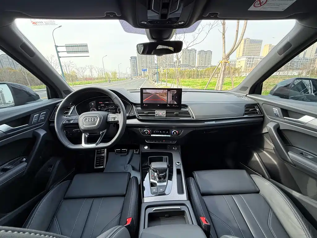Audi Q5L 2024 45 TFSI luxury and dynamic model купить на сайте DeffCars