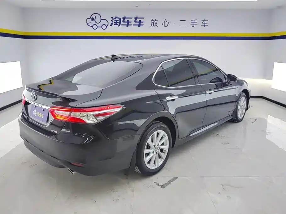 Camry 2021 2.0G Deluxe Edition купить на сайте DeffCars