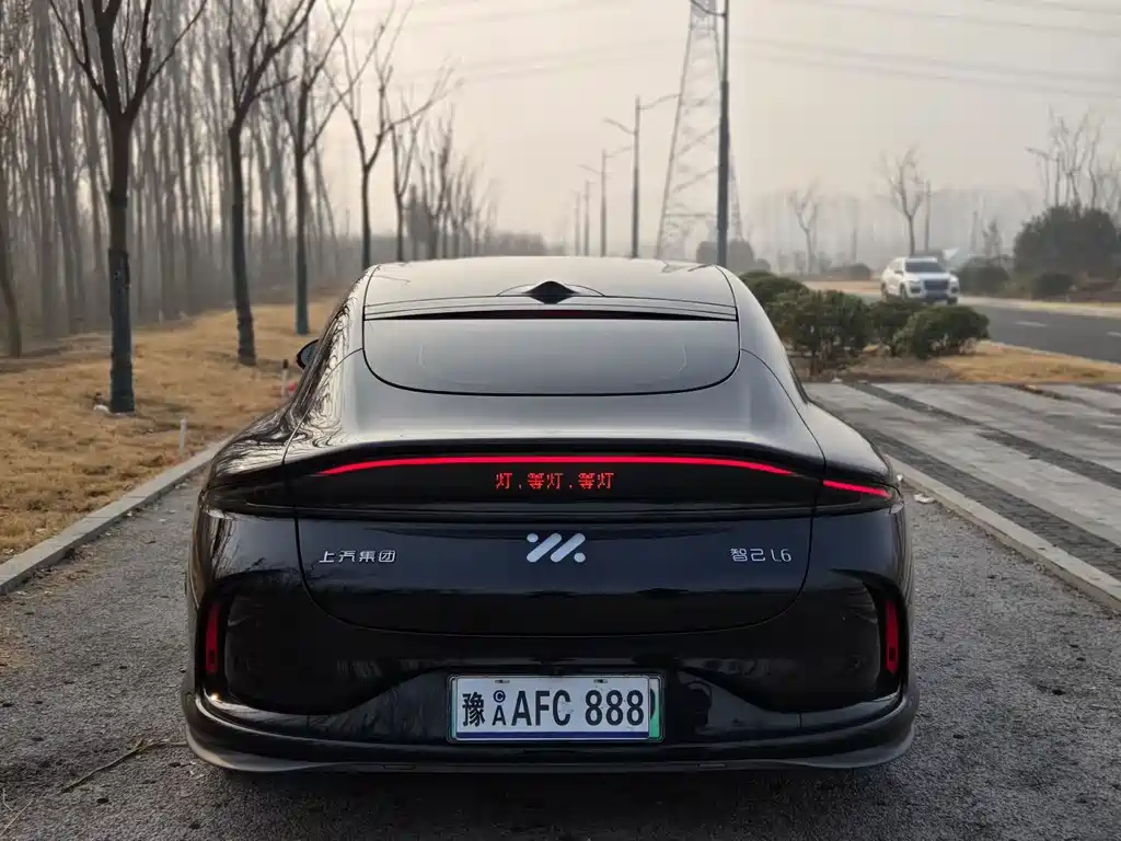 Zhiji L6 2024 Max Standard Edition купить на сайте DeffCars