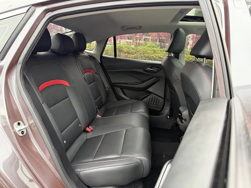 MG5 2021 300TGI DCT Green Luxury Edition купить на сайте DeffCars