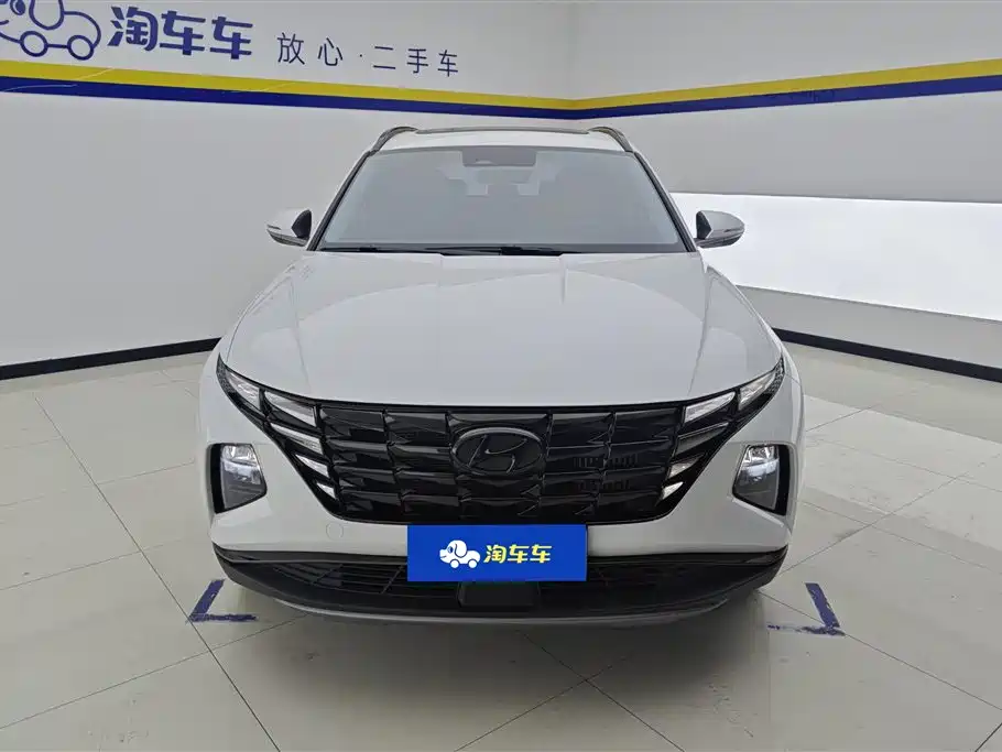Tucson 2023 Tucson L 1.5T automatic two-wheel drive LUX premium version купить на сайте DeffCars