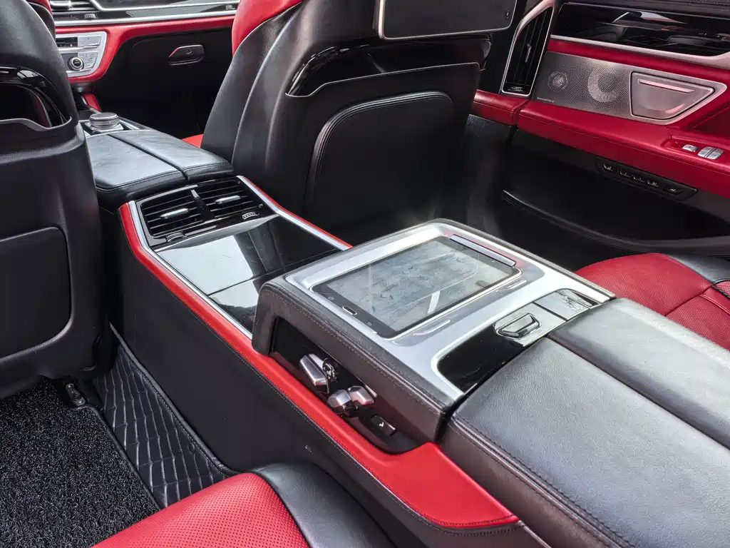 BMW 7 Series 2018 740Li xDrive Exclusive M Sports Package Black Flame Edition купить на сайте DeffCars