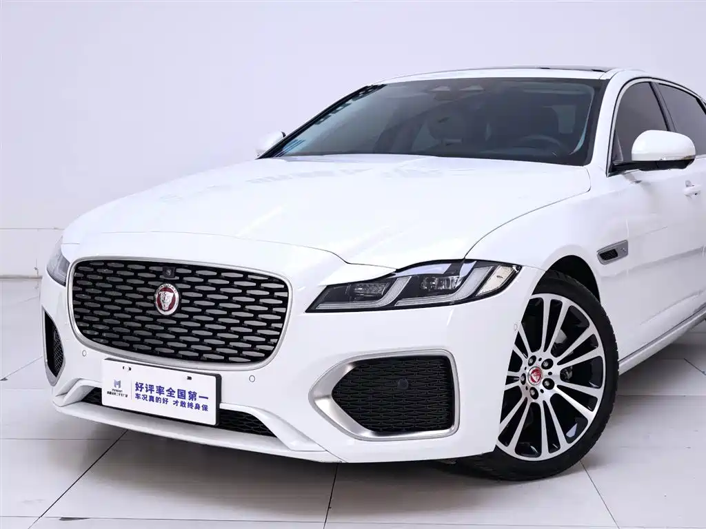 Jaguar XFL 2024 2.0T P250 two-wheel drive exclusive luxury version купить на сайте DeffCars