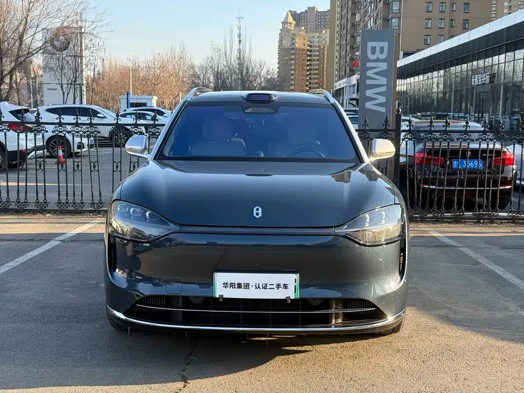 Wenjie M9 2024 extended range Ultra version 42kWh 6-seater version купить на сайте DeffCars