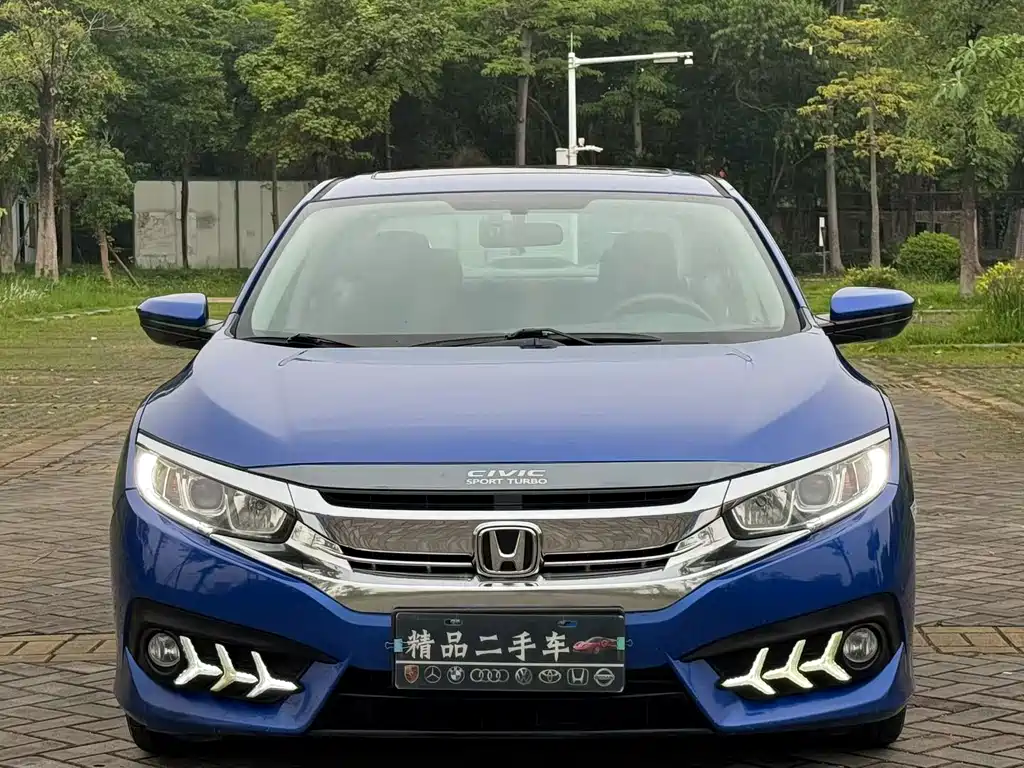 Civic 2016 220TURBO CVT Deluxe Edition купить на сайте DeffCars