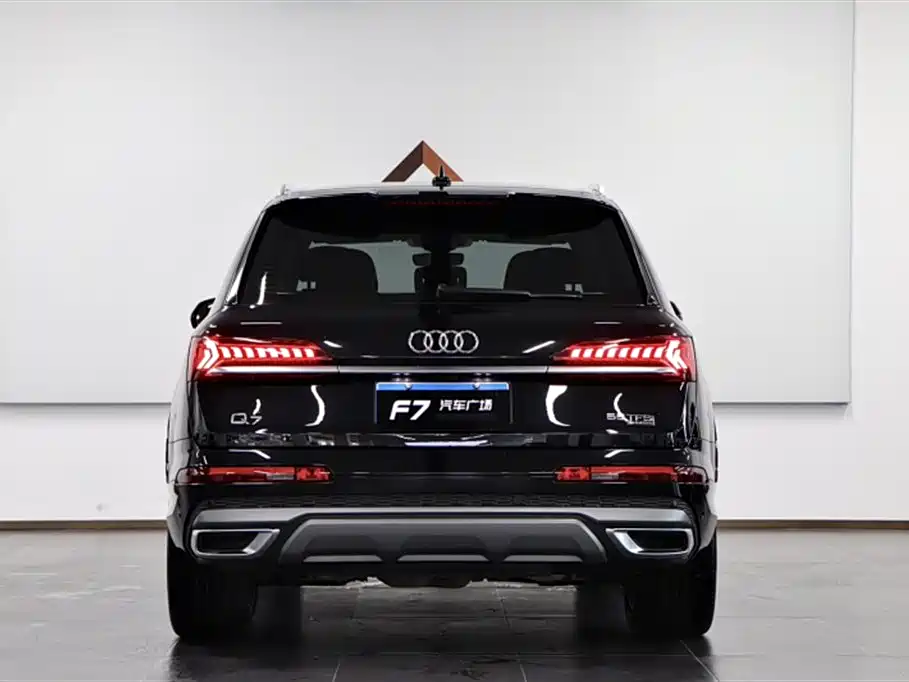 Audi Q7 2020 55 TFSI quattro S line sports купить на сайте DeffCars