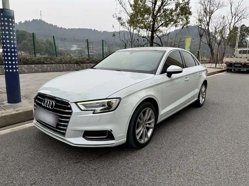 Audi A3 2019 Limousine 35 TFSI Enterprising National V купить на сайте DeffCars