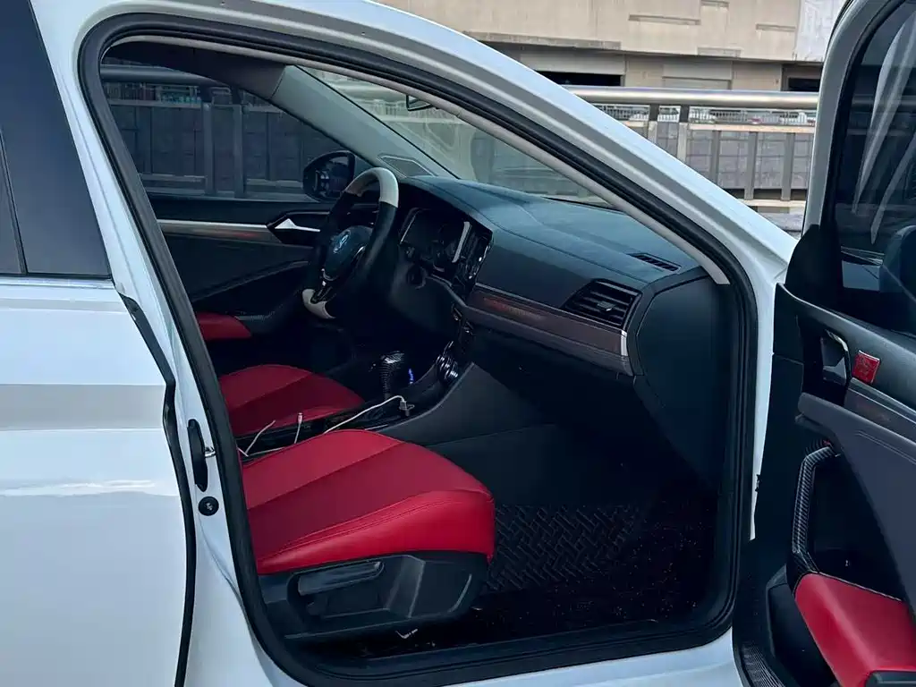 Sagitar 2020 200TSI DSG comfort model National VI купить на сайте DeffCars