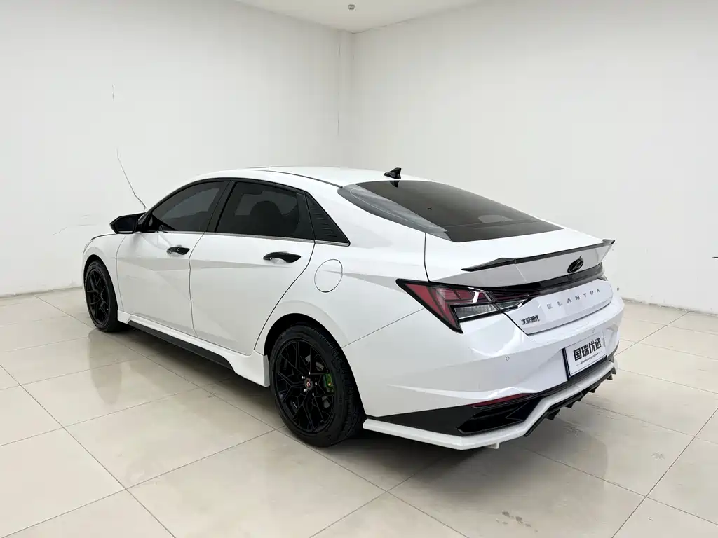 Elantra 2022 1.5L CVT LUX Premium Edition купить на сайте DeffCars