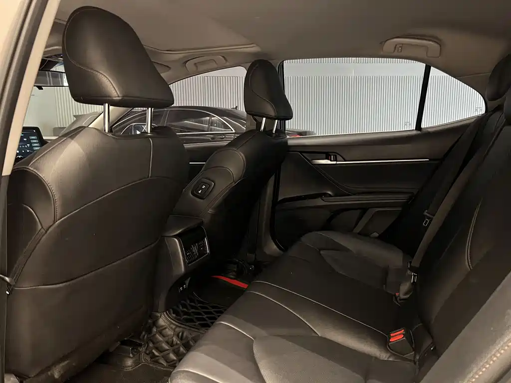 Camry 2021 2.0G Deluxe Edition купить на сайте DeffCars