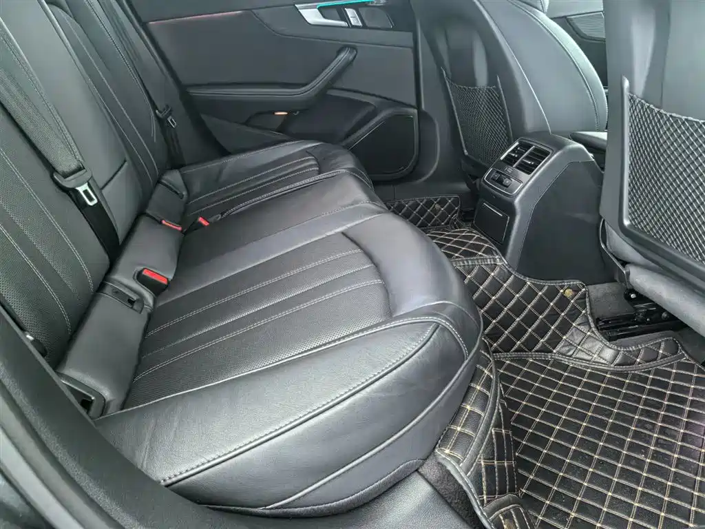 Audi A4L 2024 40 TFSI luxury and dynamic model купить на сайте DeffCars