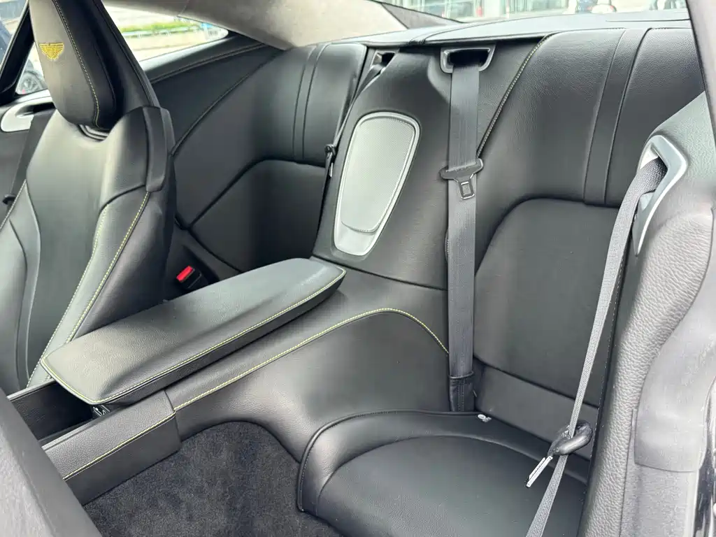 Aston Martin DB11 2019 4.0T V8 Coupe купить на сайте DeffCars